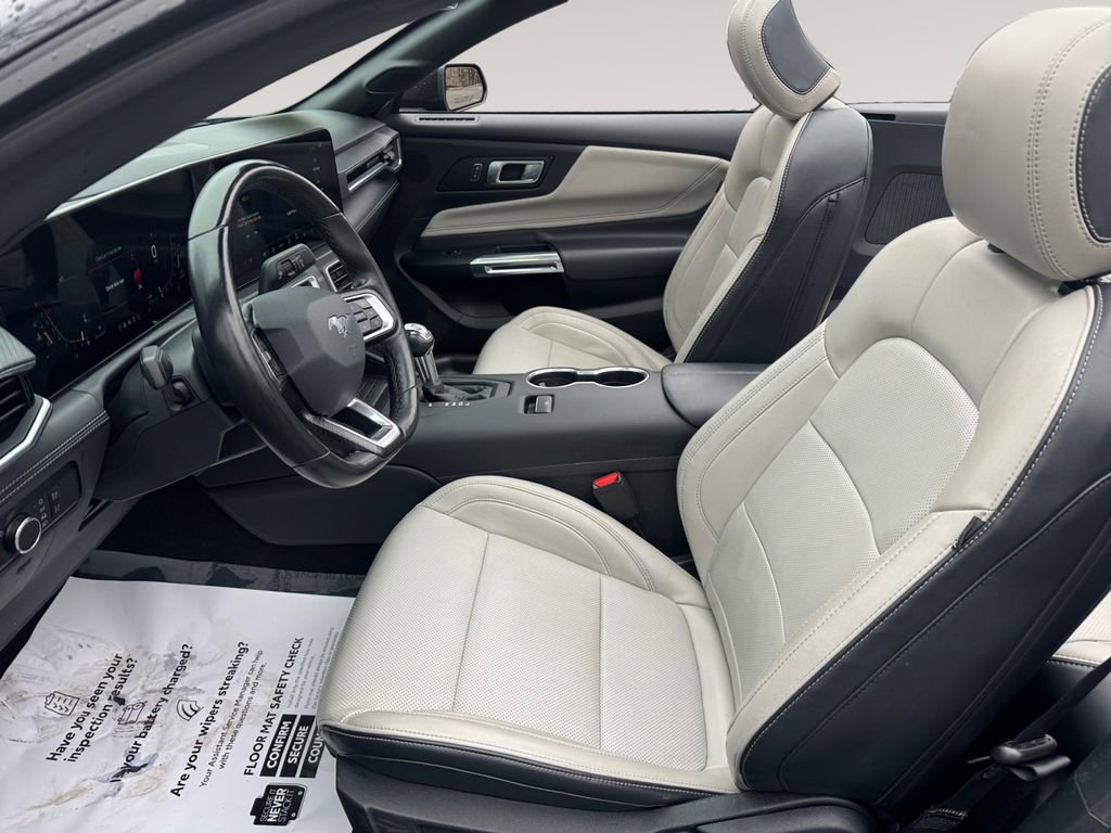 Used 2024 Ford Mustang Premium image 9