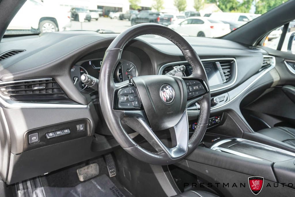 Used 2024 Buick Enclave Avenir w/ Avenir Technology Package AWD/4WD image 28