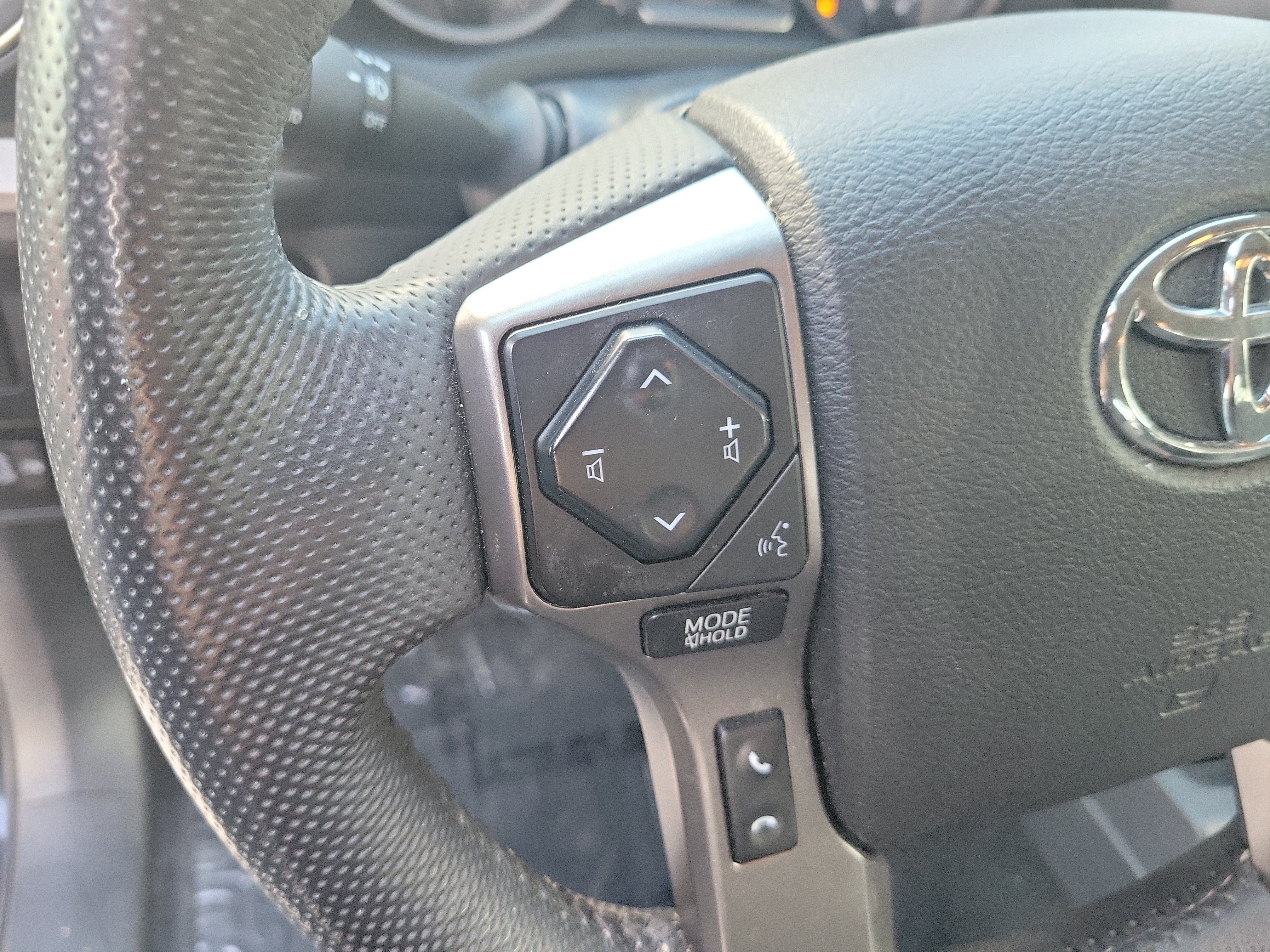 Certified 2022 Toyota Tacoma SR5 w/ Technology Package RWD image 26