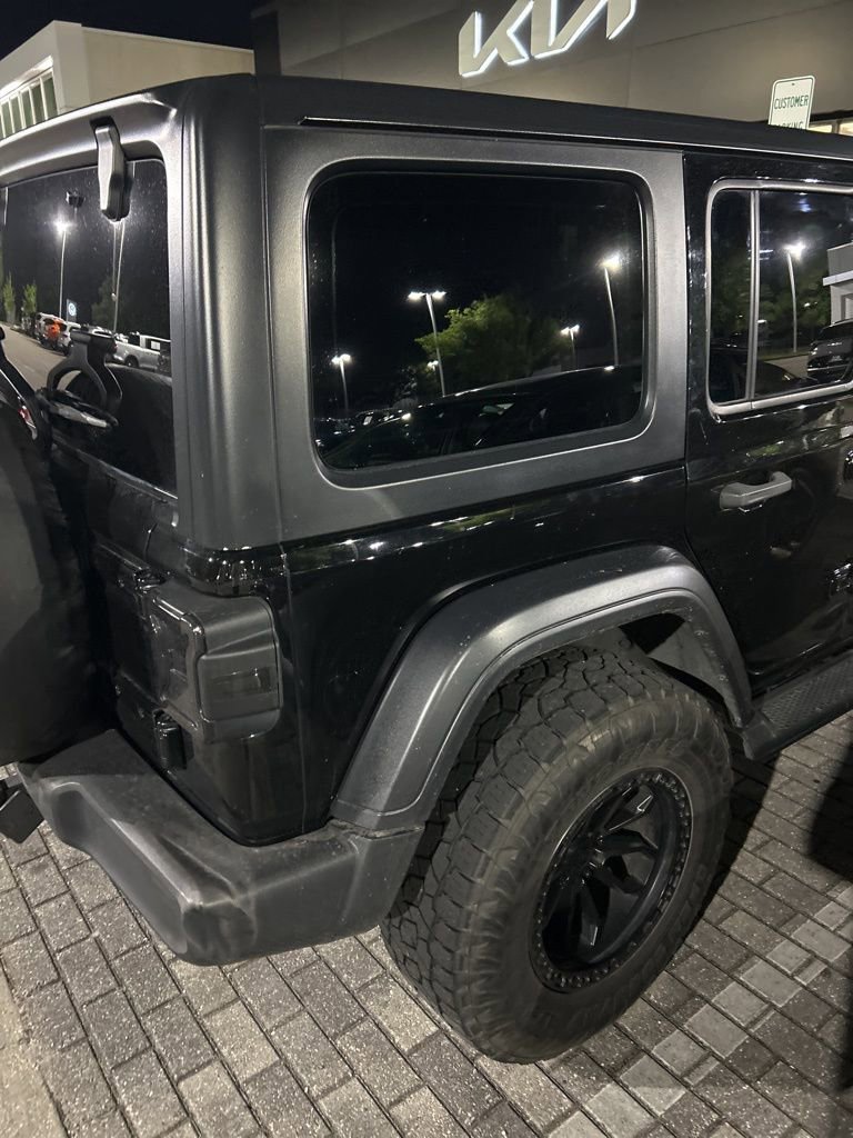 Used 2018 Jeep Wrangler Unlimited Sport S AWD/4WD image 9