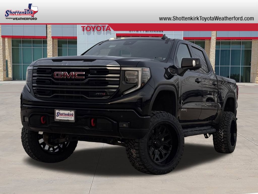 Used 2024 GMC Sierra 1500 AT4 w/ Technology Package AWD/4WD image 1