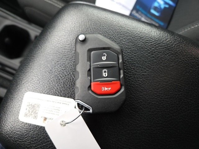 Used 2021 Jeep Wrangler Sport S image 8