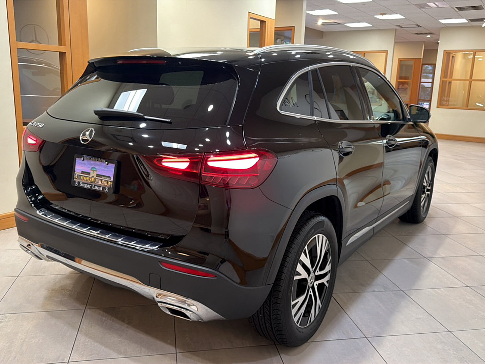 Certified 2025 Mercedes-Benz GLA 250 image 7