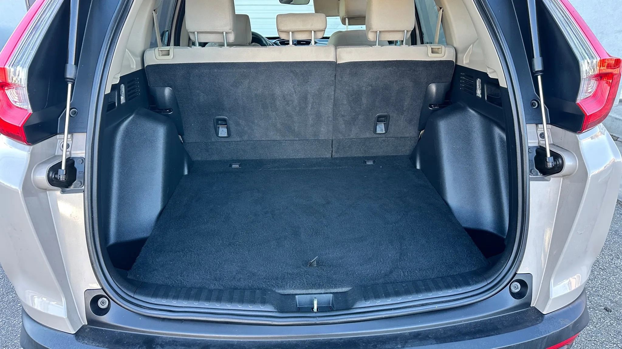 Used 2017 Honda CR-V EX image 18