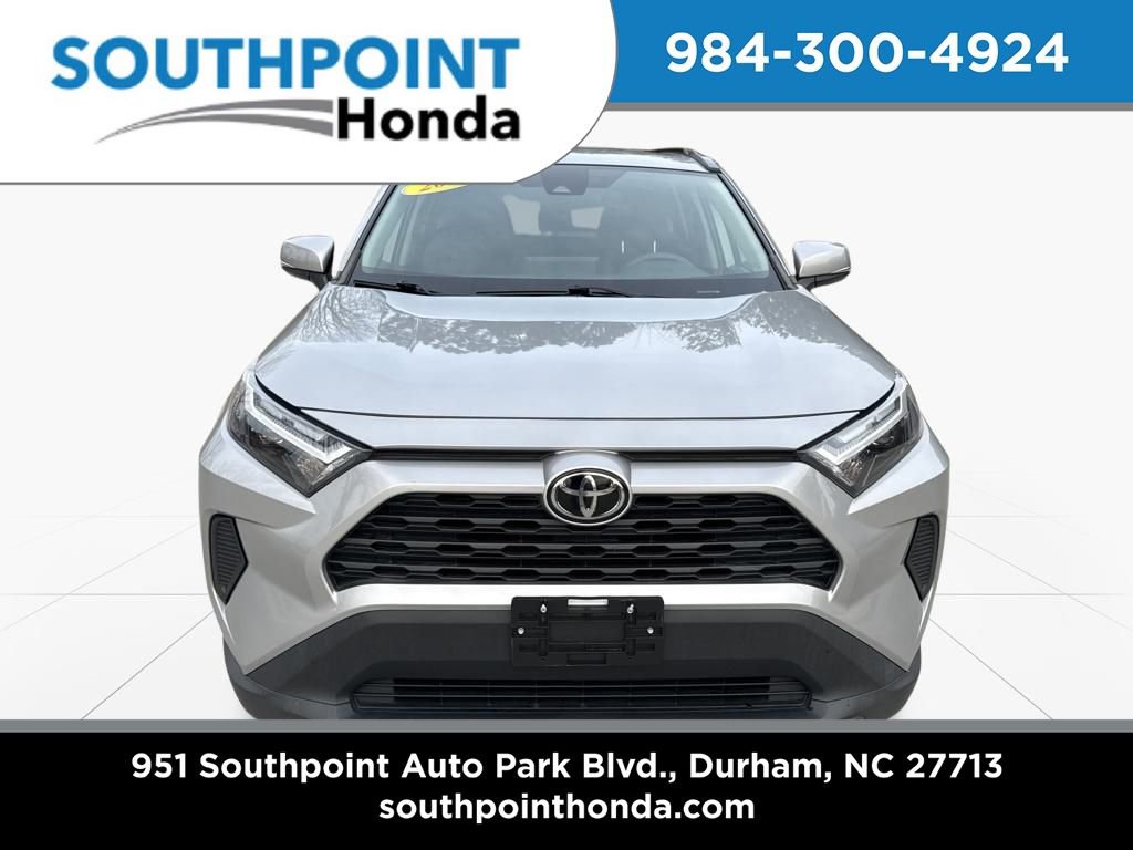 Used 2022 Toyota RAV4 XLE image 2