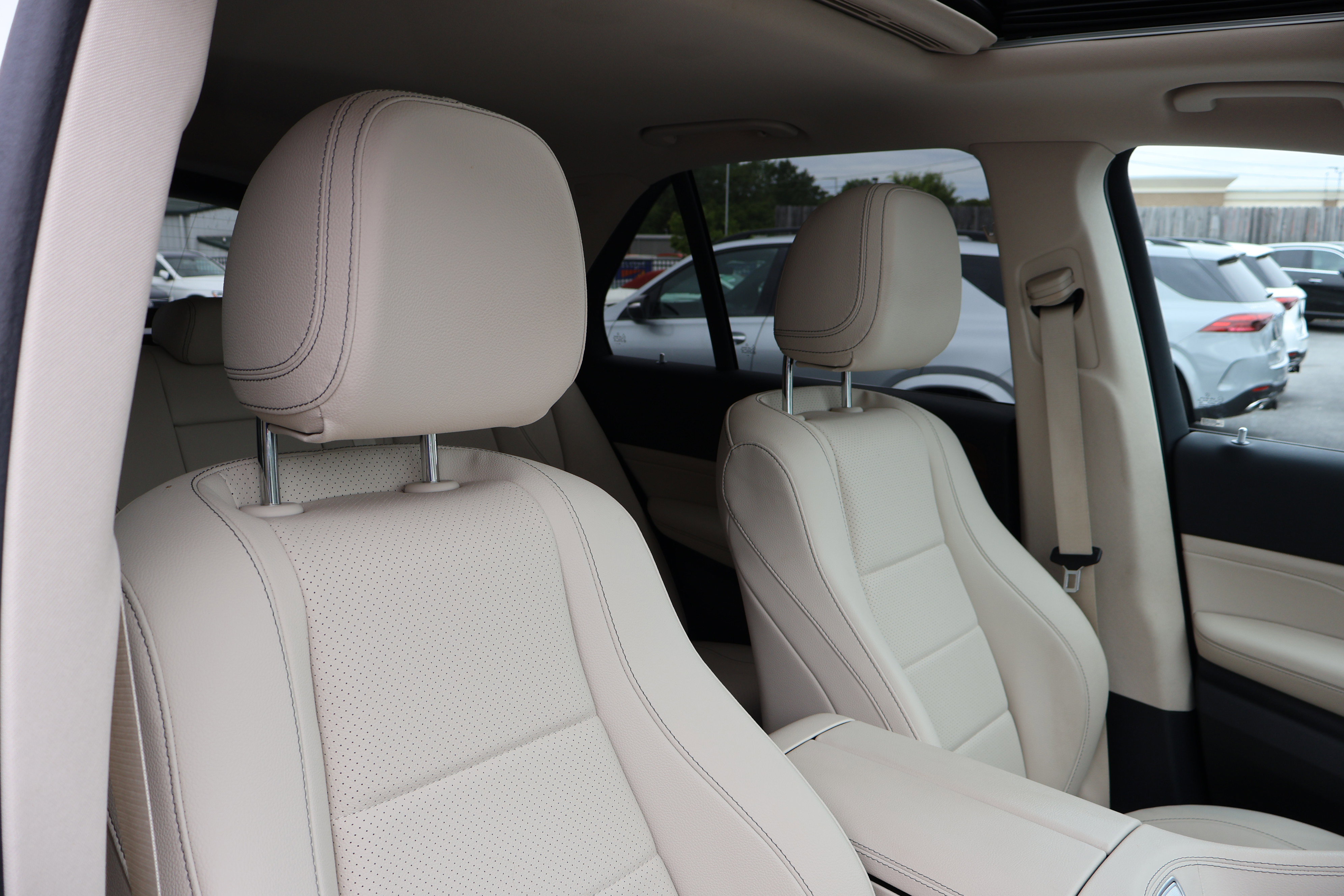Certified 2025 Mercedes-Benz GLE 450e 4MATIC image 29