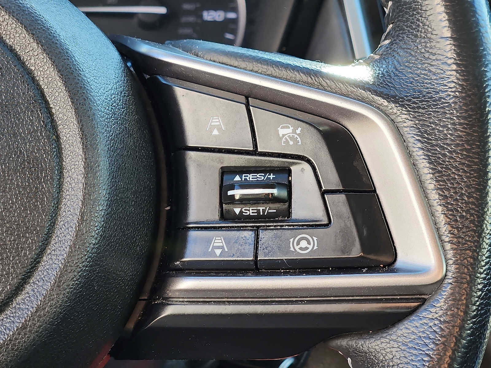 Used 2022 Subaru Outback Premium image 21