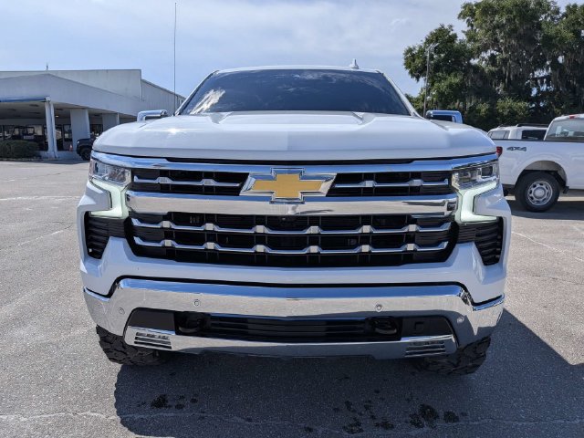 Used 2023 Chevrolet Silverado 1500 LTZ w/ Z71 Off-Road Package AWD/4WD image 8