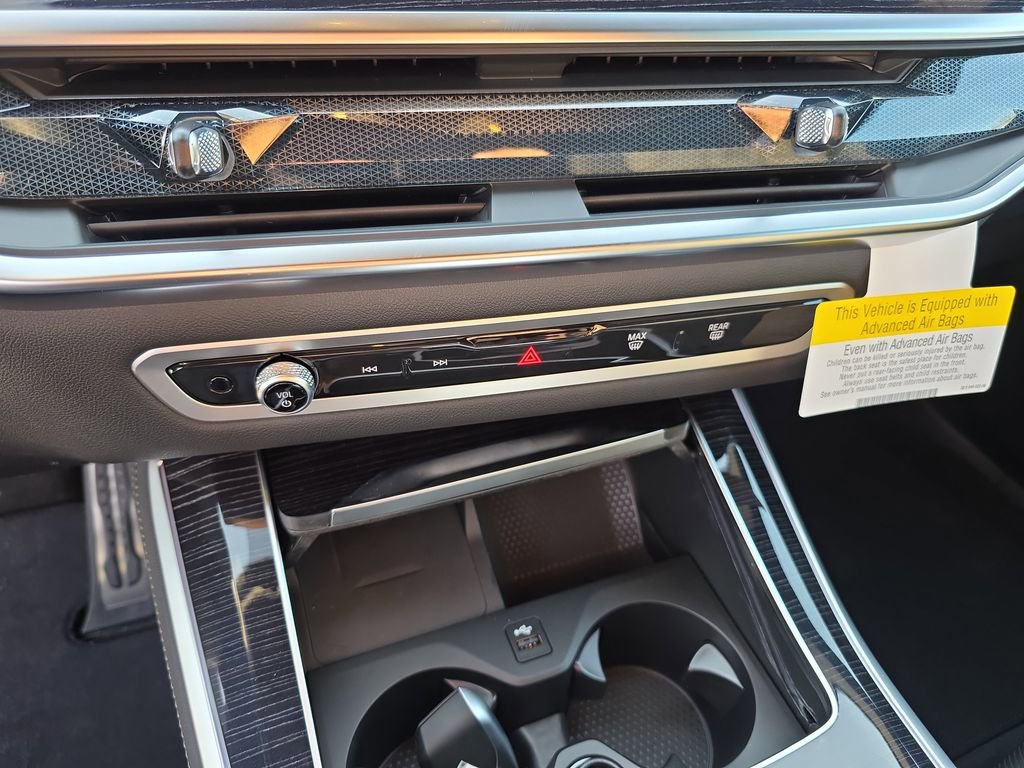 New 2026 BMW X5 xDrive40i w/ M Sport Package image 16