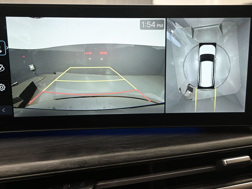 Used 2024 Hyundai Santa Fe Limited FWD image 12