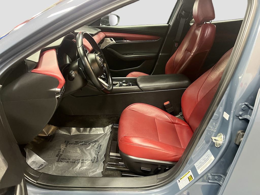 Used 2021 MAZDA MAZDA3 Hatchback w/Premium Plus Pkg image 22