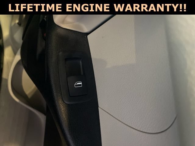 Used 2024 Chrysler Pacifica Touring-L FWD image 36