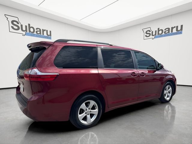 Used 2017 Toyota Sienna LE FWD image 7