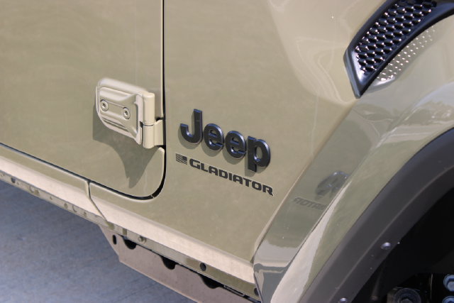 New 2026 Jeep Gladiator Sport AWD/4WD image 2