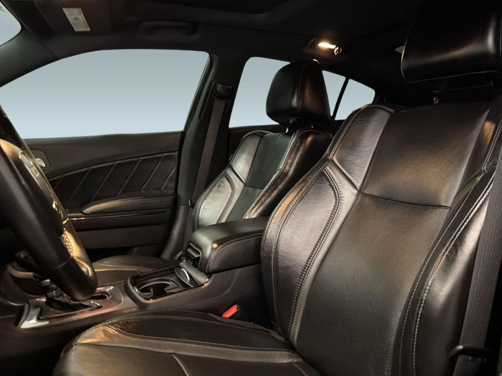 Used 2018 Dodge Charger R/T w/ Plus Group image 22