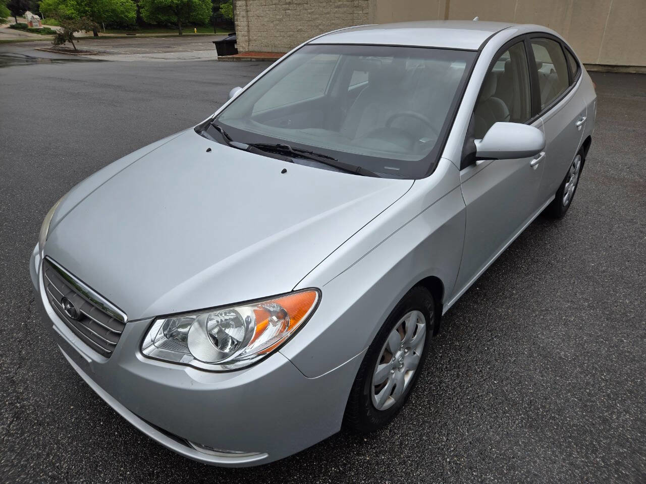 Used 2009 Hyundai Elantra GLS FWD image 3