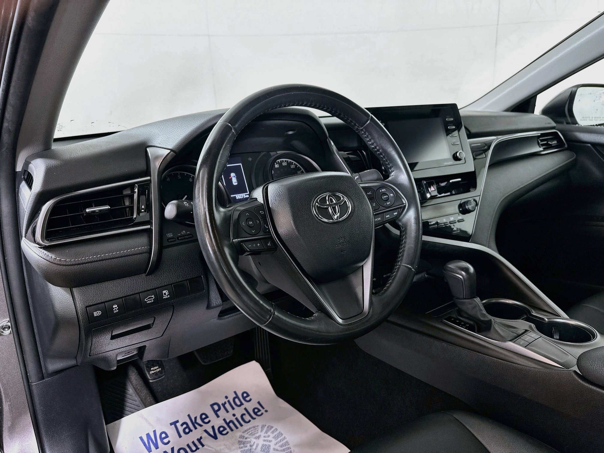 Used 2024 Toyota Camry SE FWD image 9