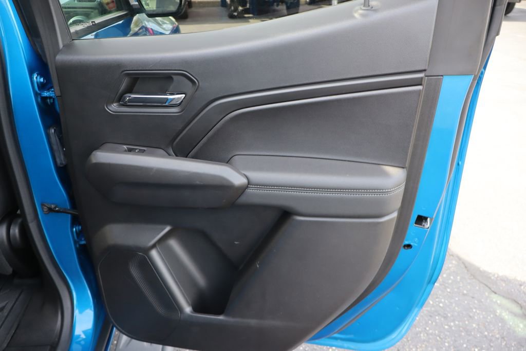 Used 2023 Chevrolet Colorado LT w/ LT Convenience Package II AWD/4WD image 26