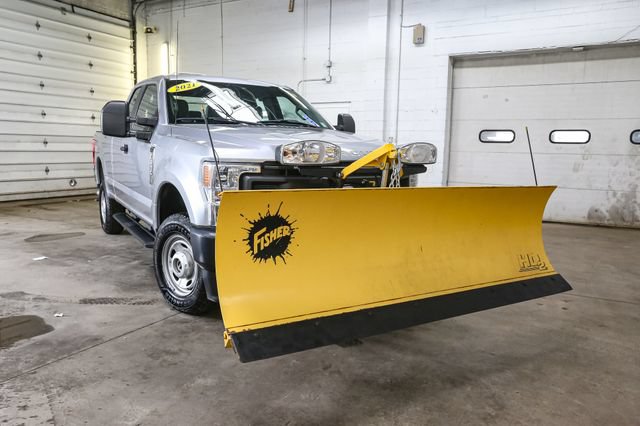 Used 2021 Ford F250 XL w/ Power Equipment Group AWD/4WD image 3