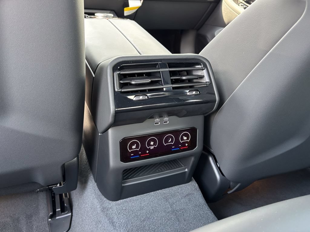 New 2027 BMW M5 AWD/4WD image 30