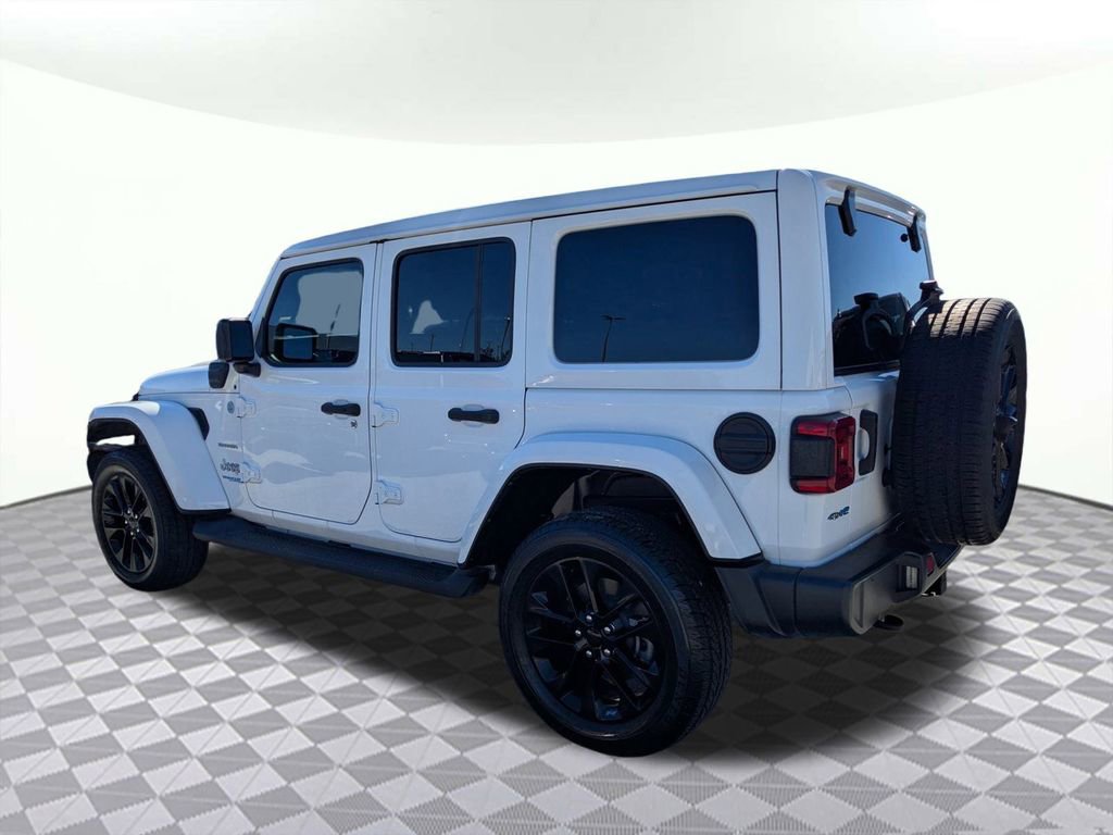 Used 2021 Jeep Wrangler Unlimited Sahara image 5