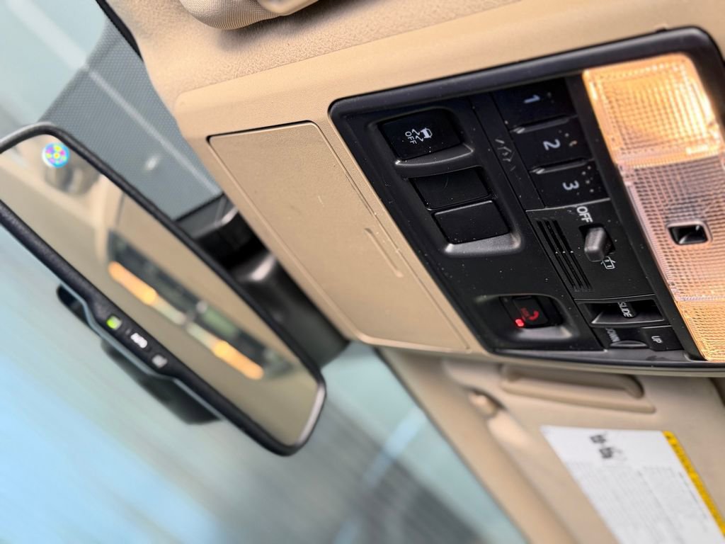 Used 2020 Toyota 4Runner Limited RWD image 22