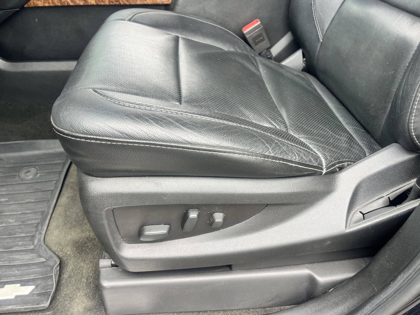 Used 2018 Chevrolet Tahoe Premier AWD/4WD image 29