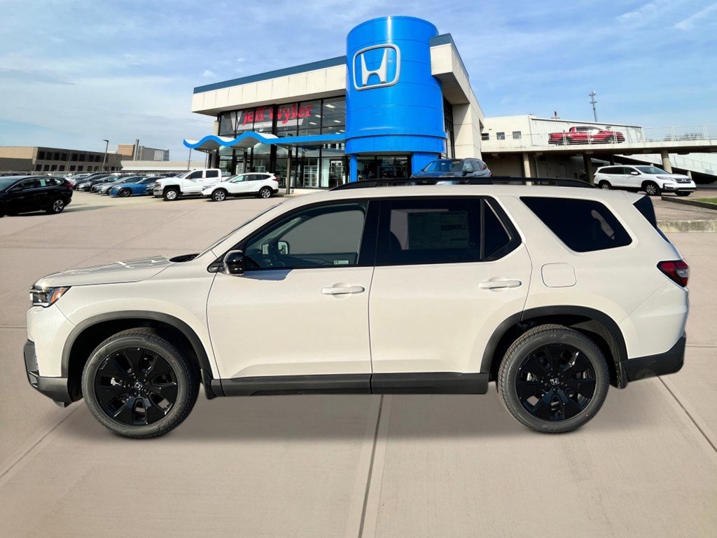 New 2026 Honda Pilot Black Edition image 2