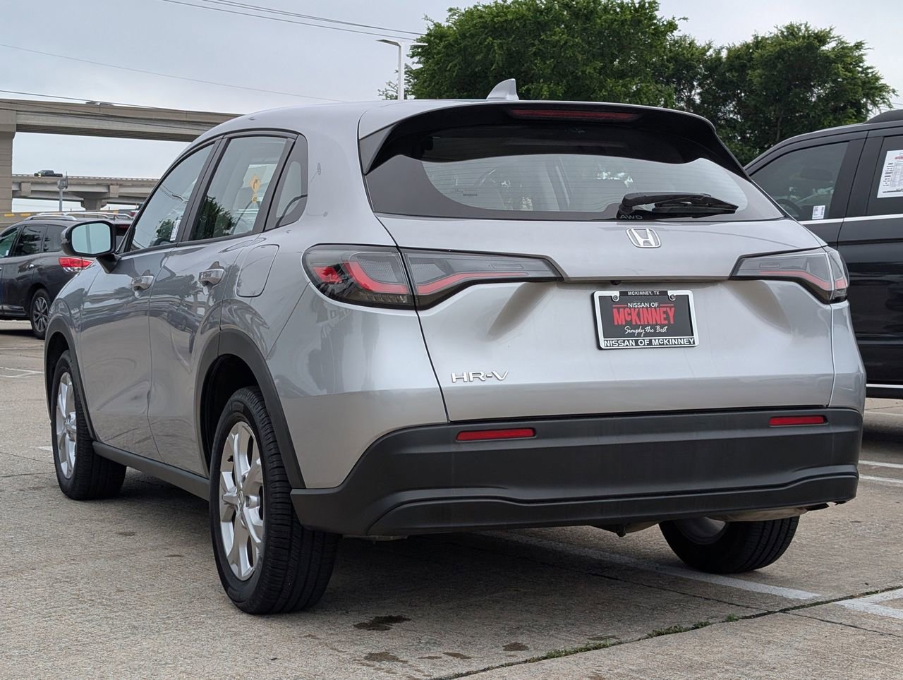 Used 2023 Honda HR-V LX image 4