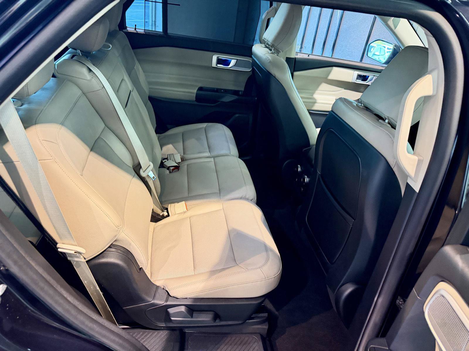 Used 2020 Ford Explorer Limited AWD/4WD image 28