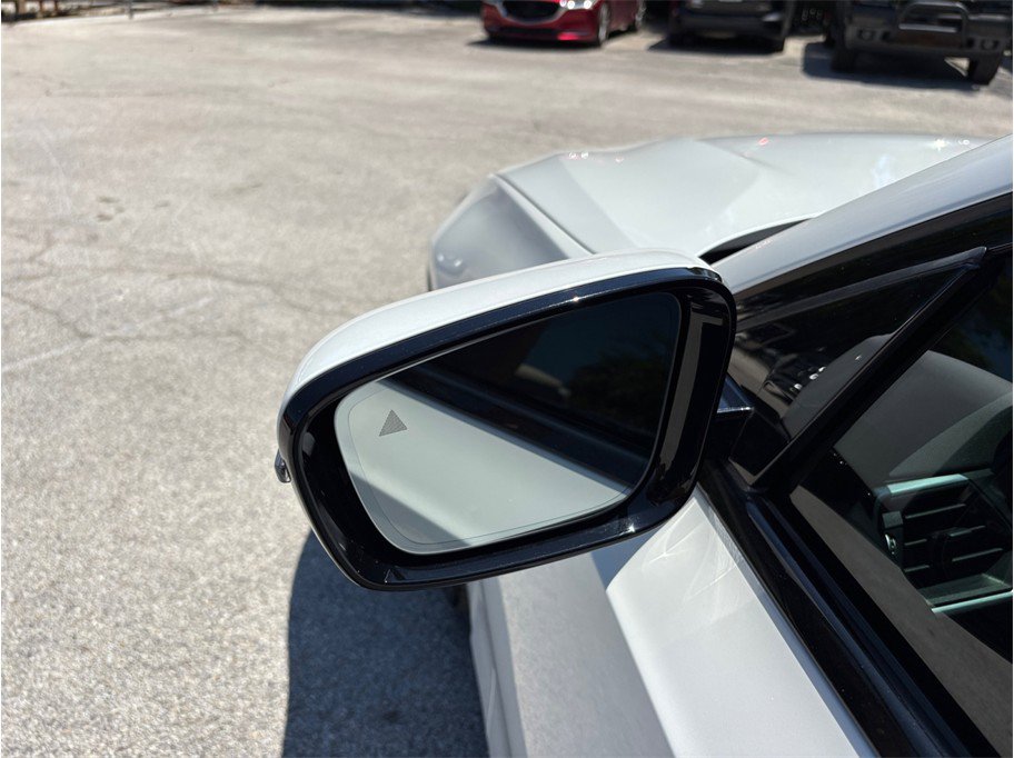 Used 2023 BMW 330i xDrive Sedan w/ M Sport Package image 20