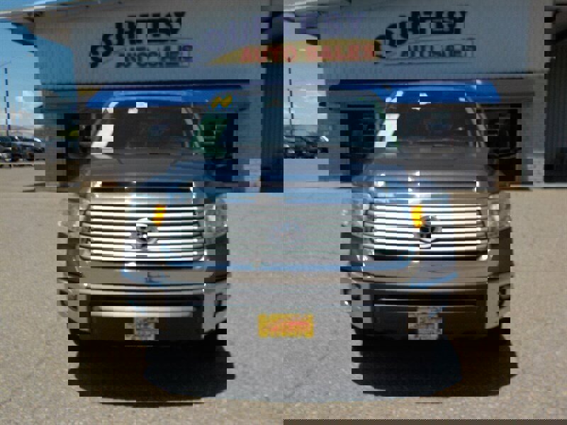 Used 2014 Toyota Tundra Limited w/ Limited Premium Package image 15