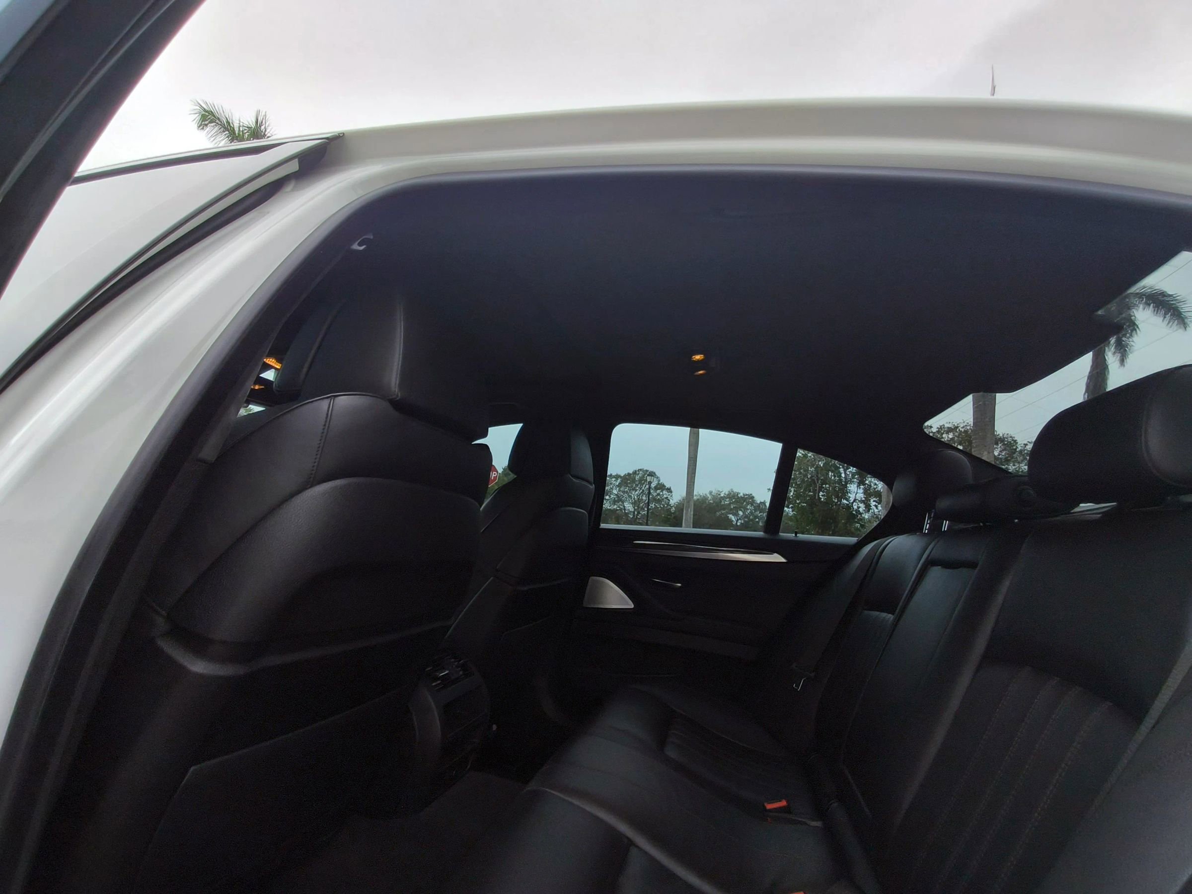 Used 2014 BMW M5 image 33