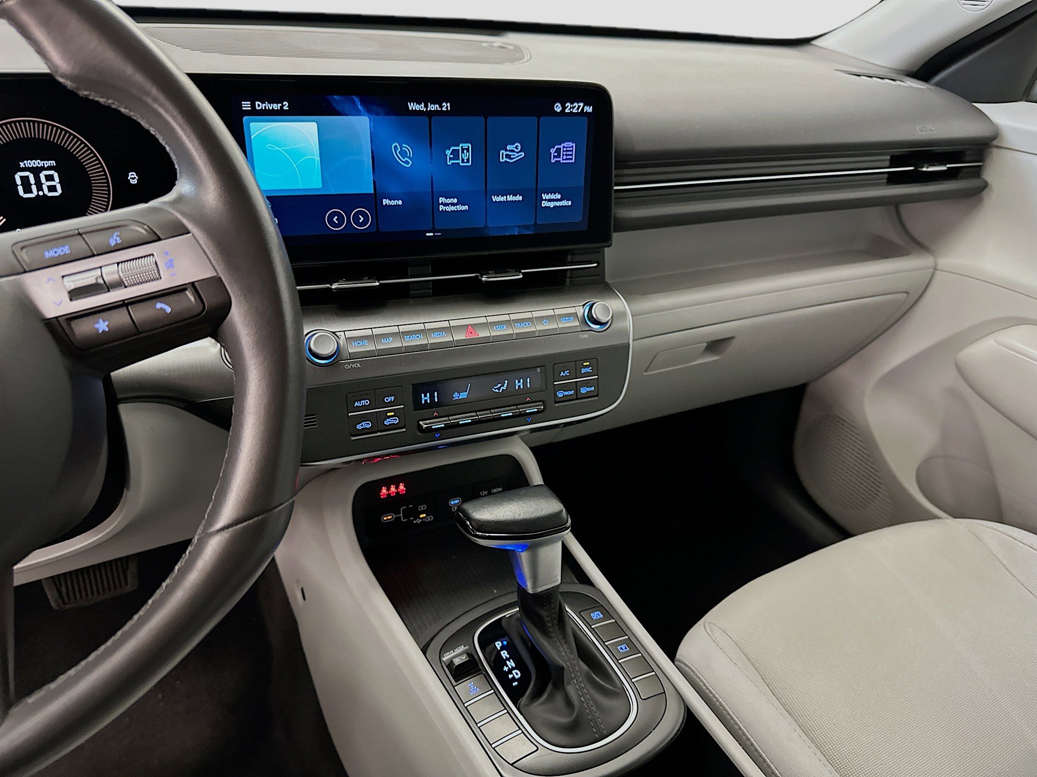 Used 2024 Hyundai Kona SEL image 25