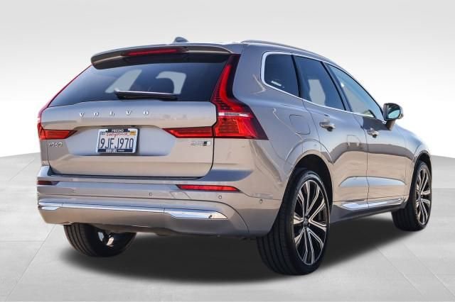 Used 2023 Volvo XC60 B5 Ultimate w/ Climate Package image 4