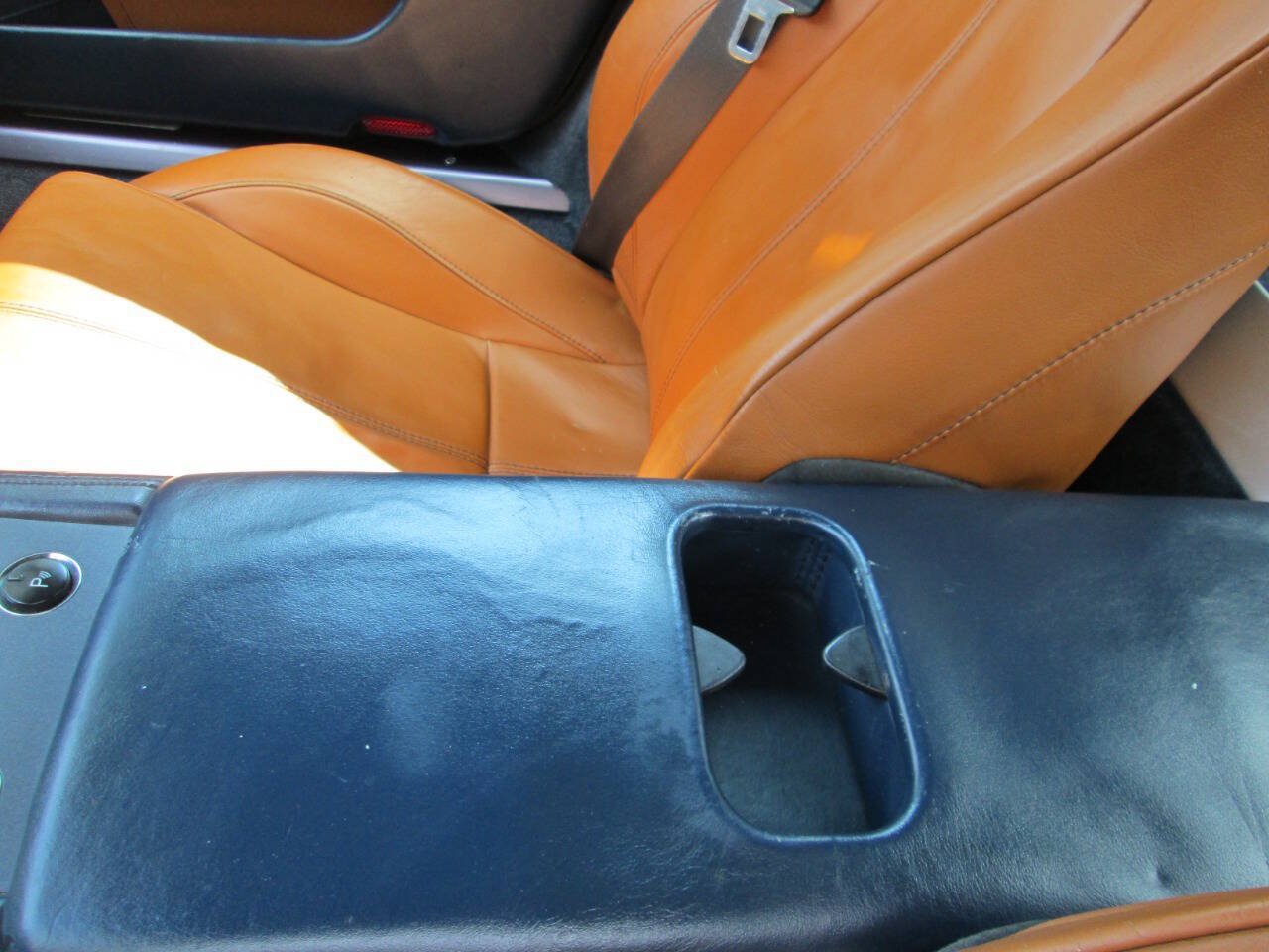 Used 2007 Aston Martin V8 Vantage Coupe RWD image 16