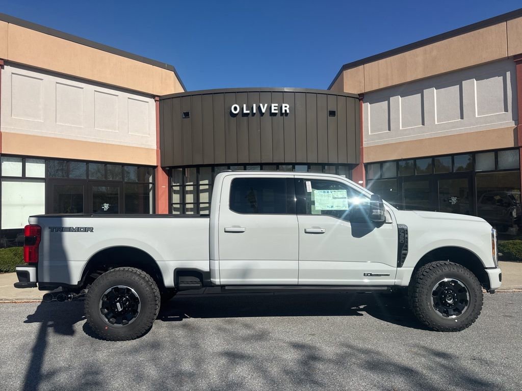 New 2026 Ford F350 Platinum w/ Tremor Off-Road Package image 8