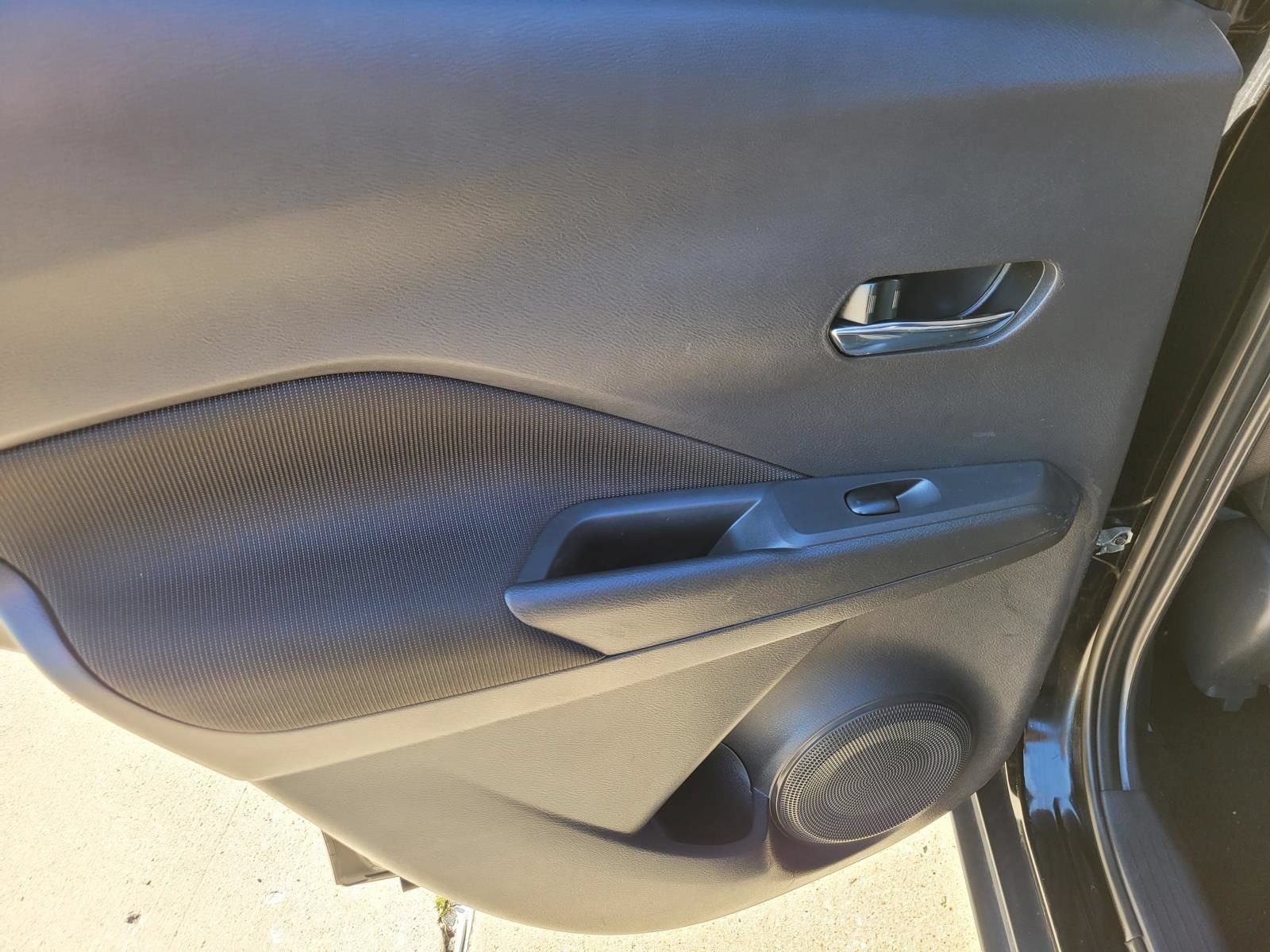 Used 2021 Nissan Kicks SV FWD image 13