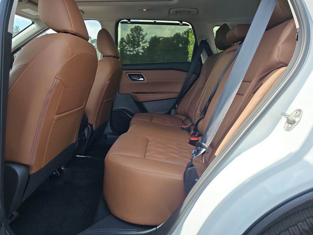 New 2026 Nissan Rogue Platinum w/ Platinum Premium Package AWD/4WD image 18