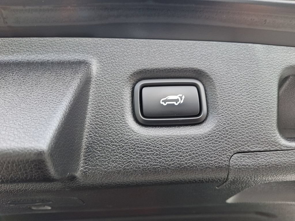 Used 2023 Hyundai Santa Fe Limited AWD/4WD image 28
