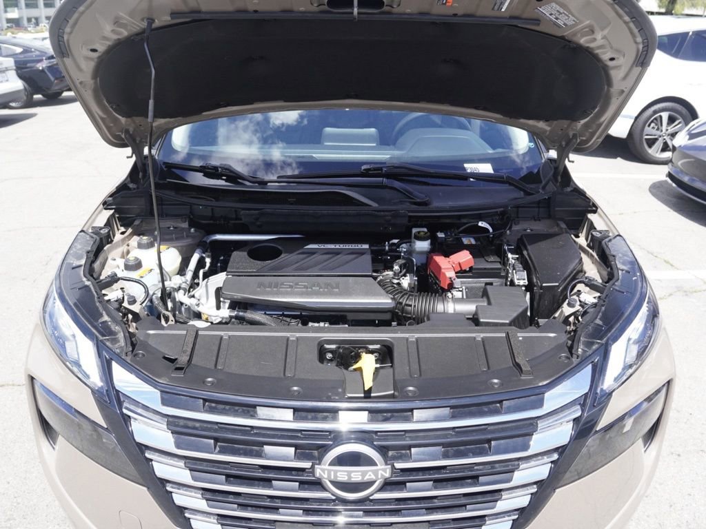 Certified 2024 Nissan Rogue SV image 23