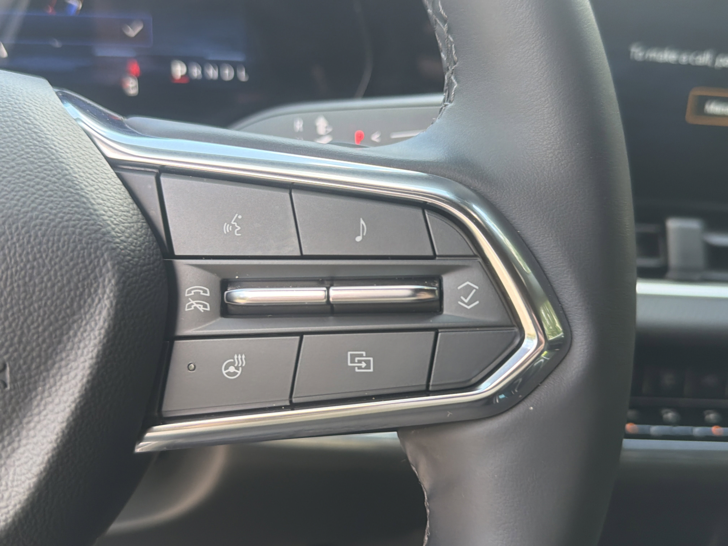 Used 2025 Chevrolet Equinox LT AWD/4WD image 11