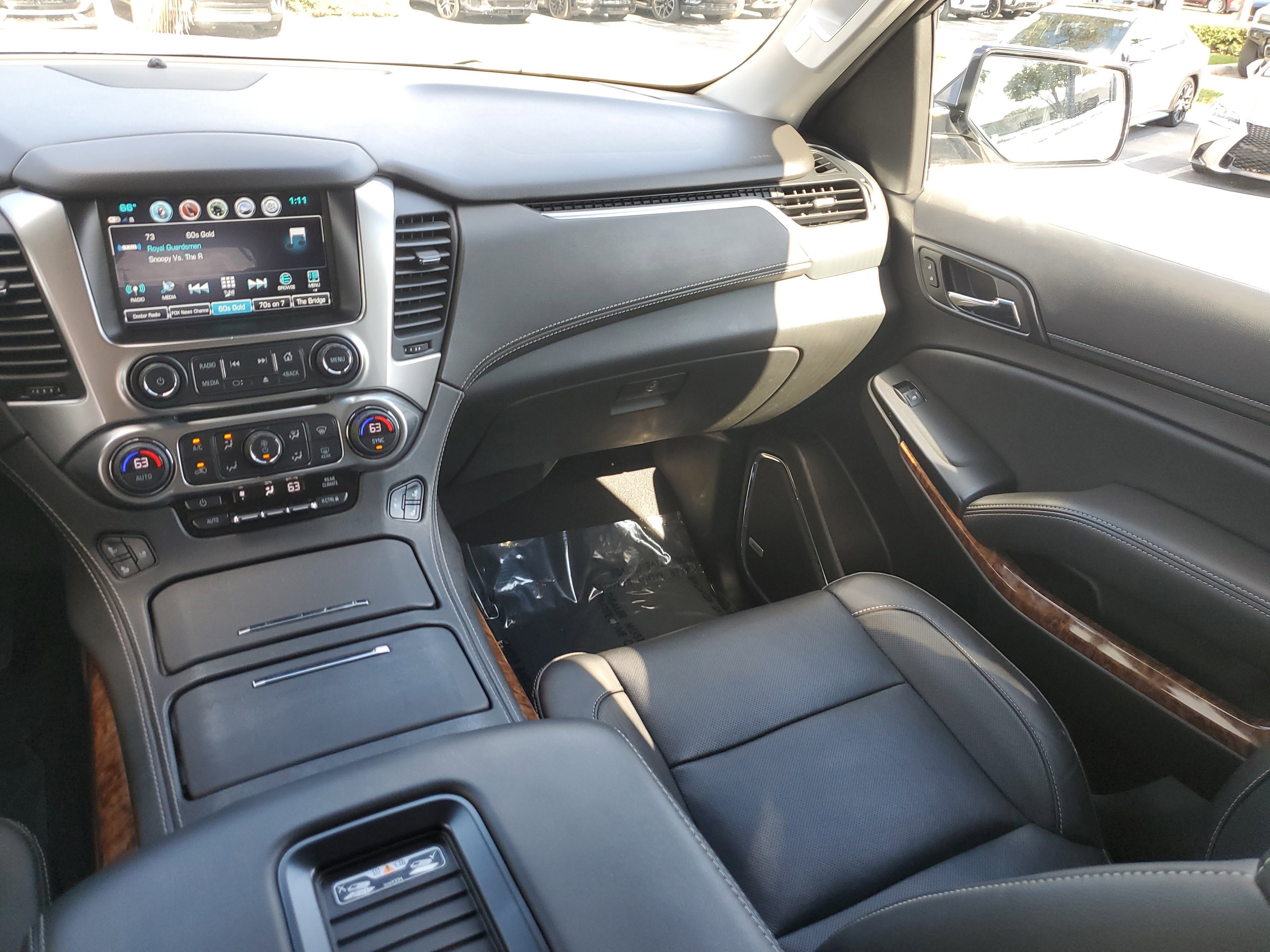 Used 2020 Chevrolet Suburban Premier image 14