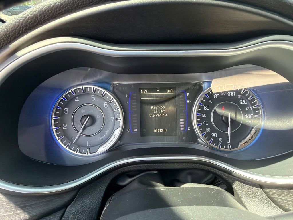 Used 2015 Chrysler 200 Limited w/ Convenience Group FWD image 26