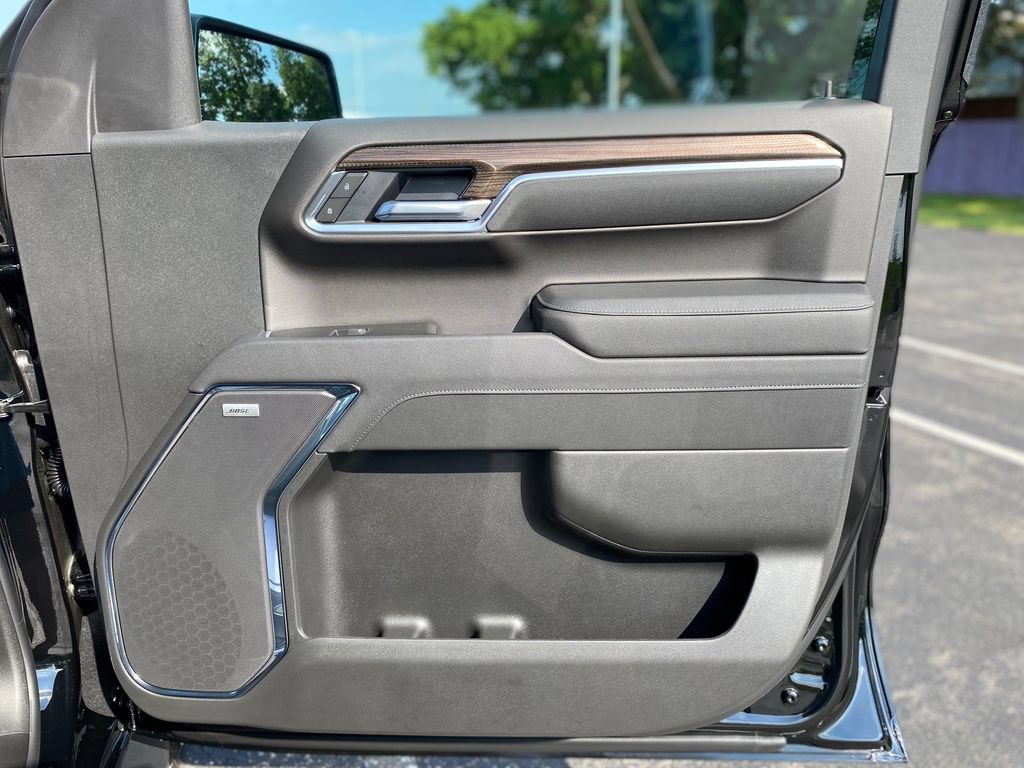 New 2026 Chevrolet Silverado 1500 LT Trail Boss w/ LT Trail Boss Premium Package AWD/4WD image 9