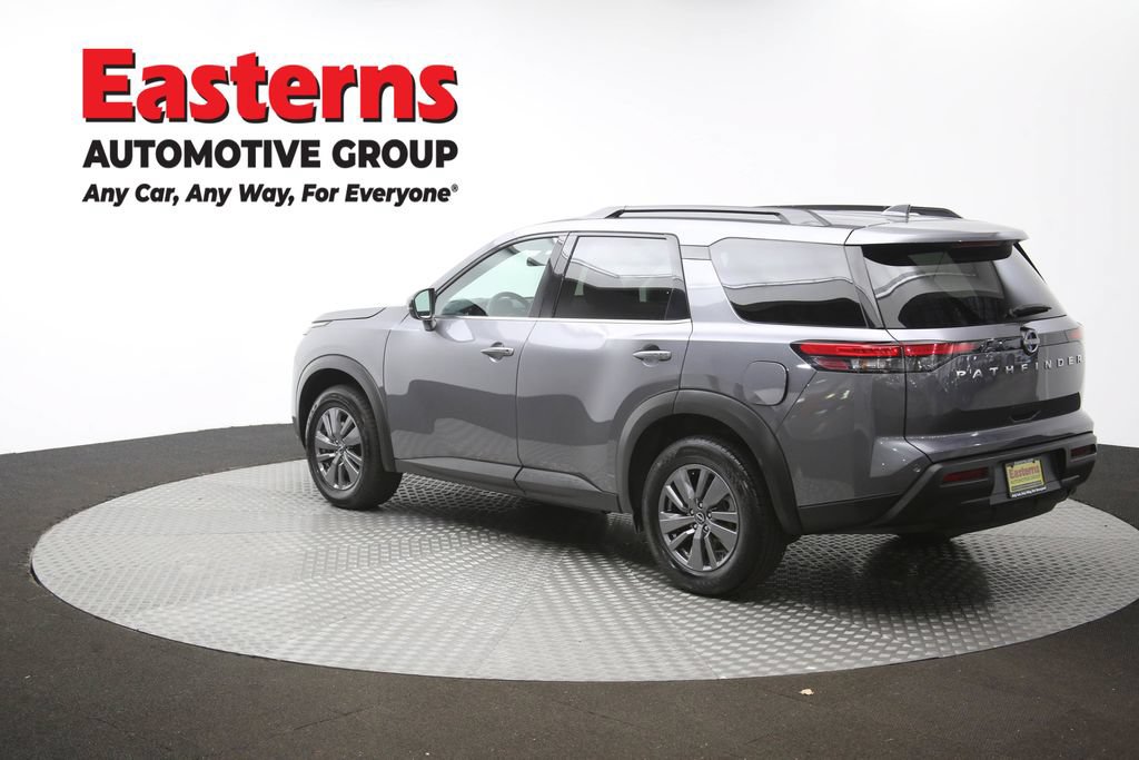 Used 2025 Nissan Pathfinder SV FWD image 64