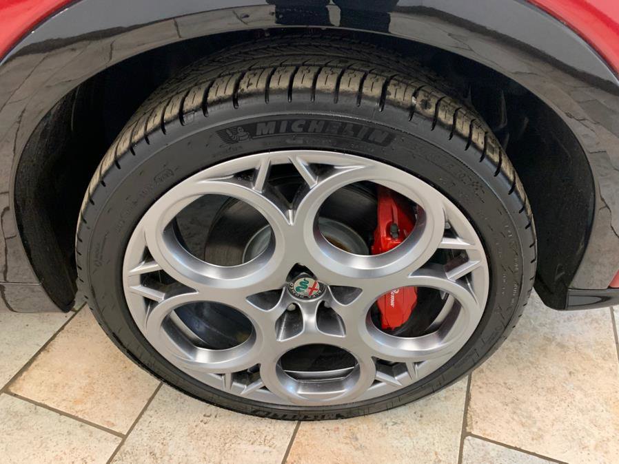 Used 2024 Alfa Romeo Tonale Ti image 9