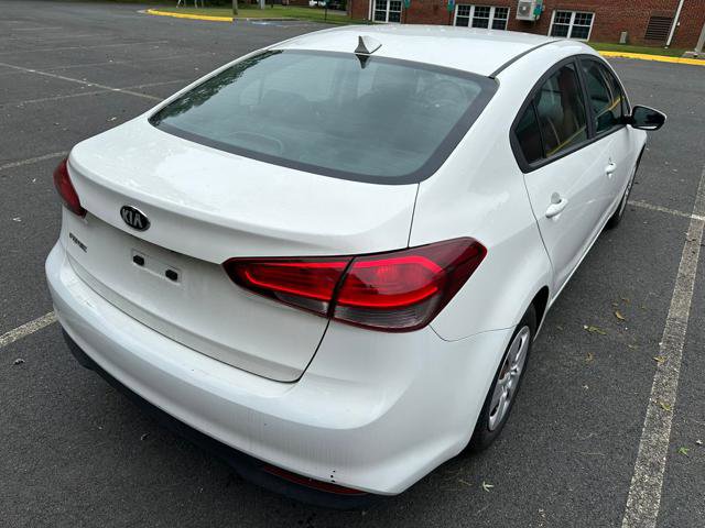Used 2018 Kia Forte LX image 4
