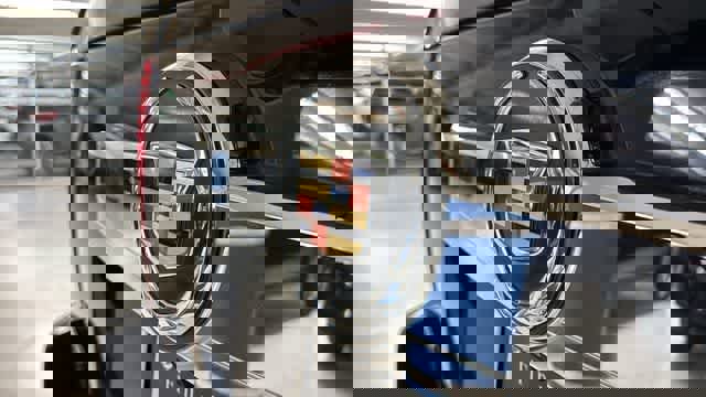 Used 2014 Cadillac Escalade ESV Platinum image 8