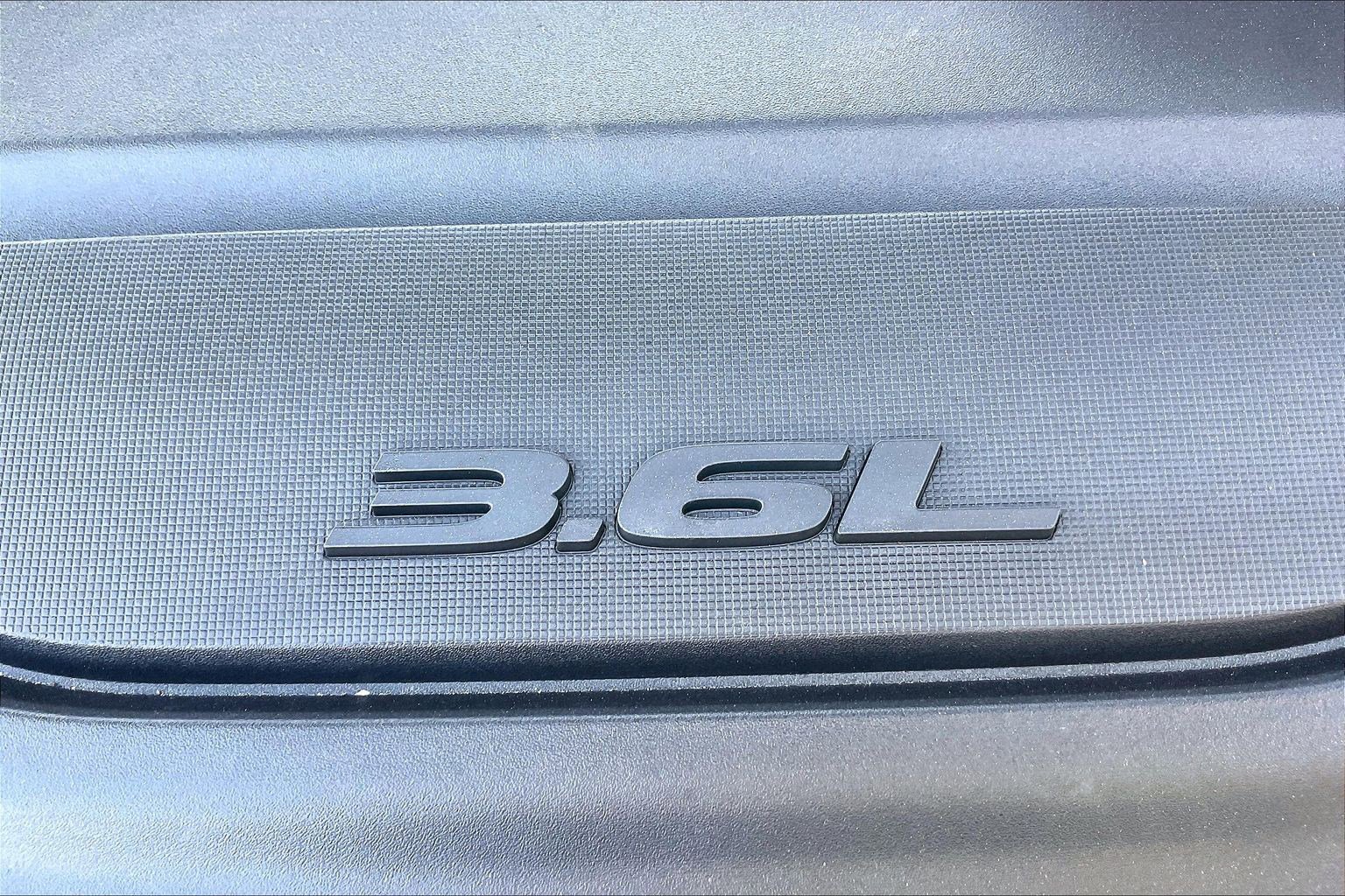 Certified 2022 Chrysler Voyager LX w/ Fleet Security Group image 30